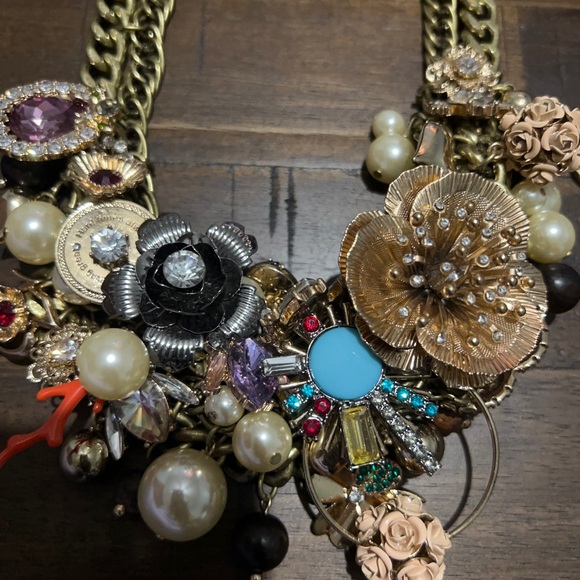 BETSEY JOHNSON ~ NECKLACE AND BRACELET SET ~ NWOT NEVER WORN~ RARE HTF - Picture 3 of 6